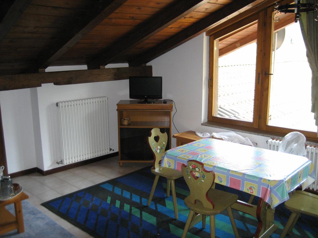 Ferienwohnung Casa Martini Mezzana  Zimmer foto